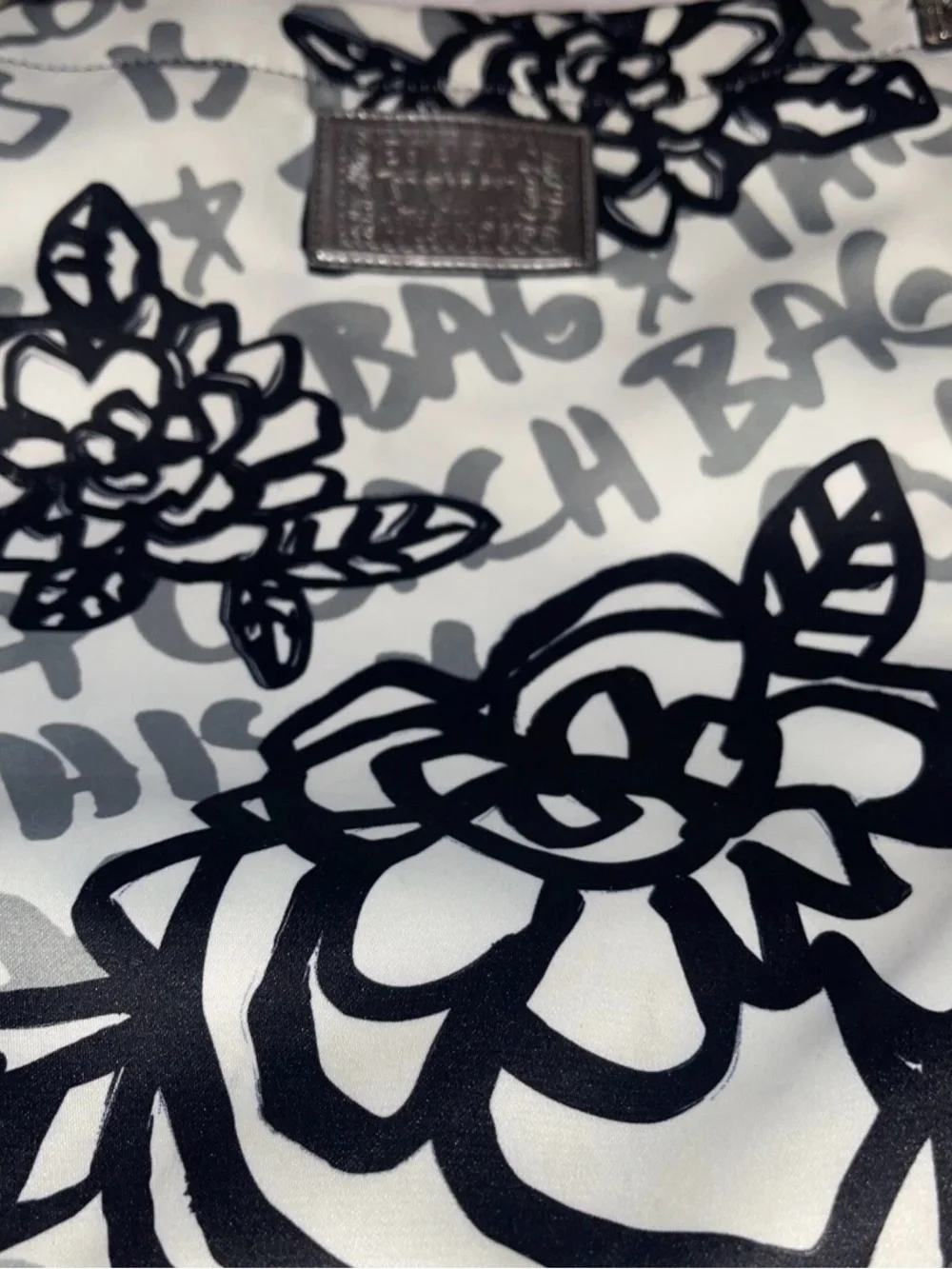 COACH POPPY Graffiti Bella GLam Large Tote Sequin 14735 “This Is A Coach Bag”